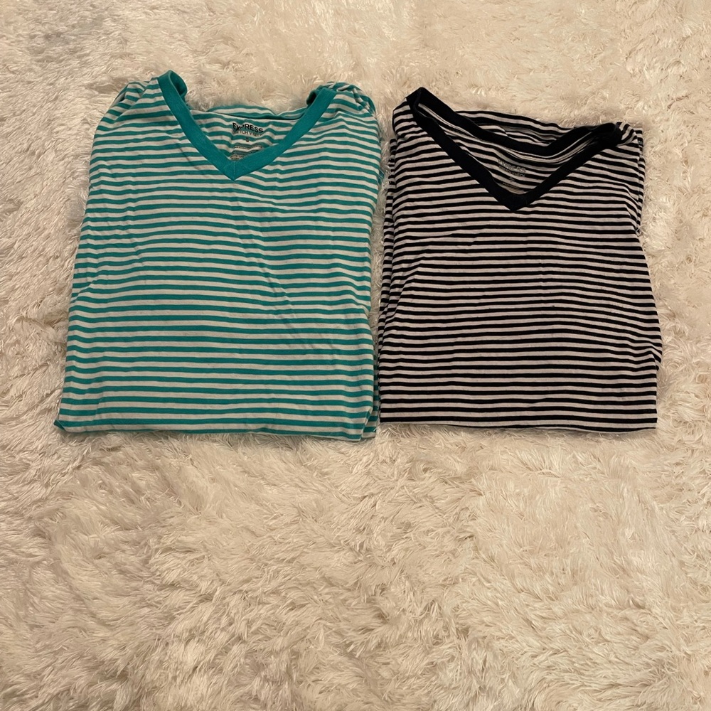 Men’s Express V-neck shirts